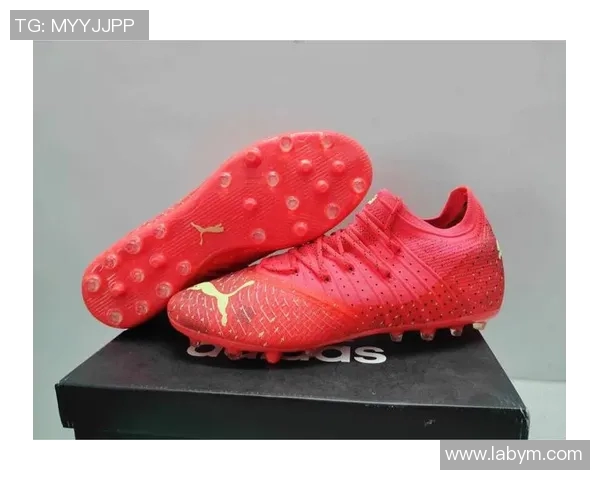 足球明星们的鞋子选择揭秘他们最爱的品牌与款式分析 足球明星们的鞋子选择揭秘他们最爱的品牌与款式分析